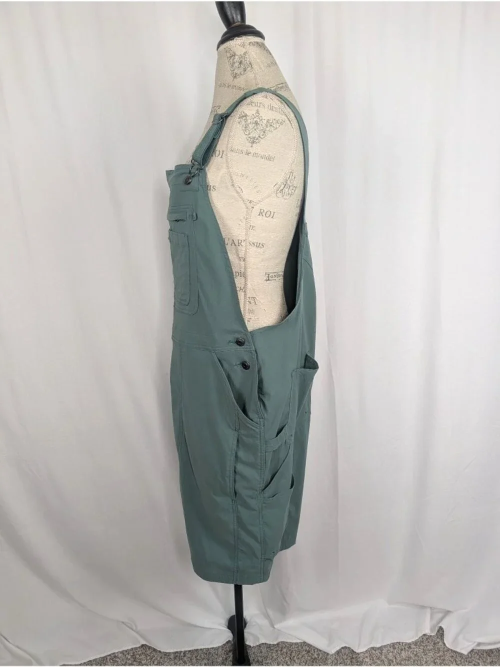 Duluth Green Gardening Overalls X Large Shorts